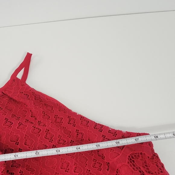 Red Lace High Neck Tank Top - Picture 8 of 11